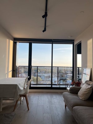 Convenient located 1 bedroom Apartment in Hawthorn 21 Serain Residences