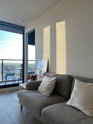 Convenient located 1 bedroom Apartment in Hawthorn 24 Serain Residences