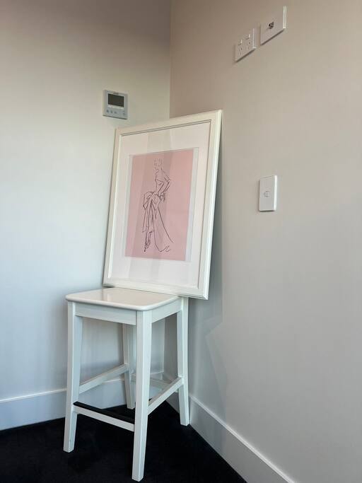 Convenient located 1 bedroom Apartment in Hawthorn 30 Serain Residences