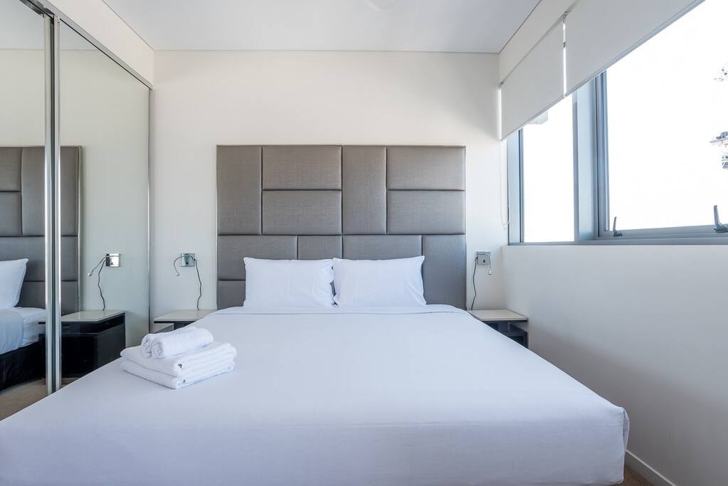 Fortitude Valley 2bedroom Apartment + Free parking 4 Serain Residences