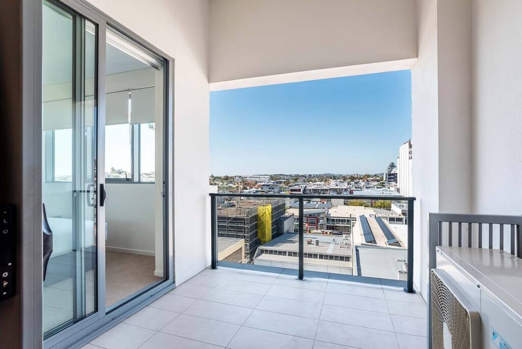 Fortitude Valley 2bedroom Apartment + Free parking 16 Serain Residences