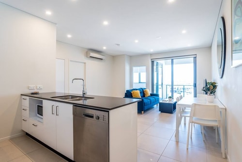 Fortitude Valley 2bedroom Apartment + Free parking 13 Serain Residences