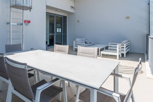 Fortitude Valley 2bedroom Apartment + Free parking 34 Serain Residences