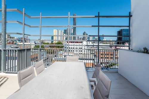 Fortitude Valley 2bedroom Apartment + Free parking 35 Serain Residences
