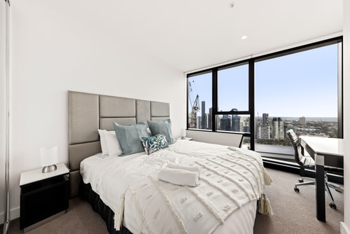 Convenient One Bedroom Apartment in Docklands 2 Serain Residences
