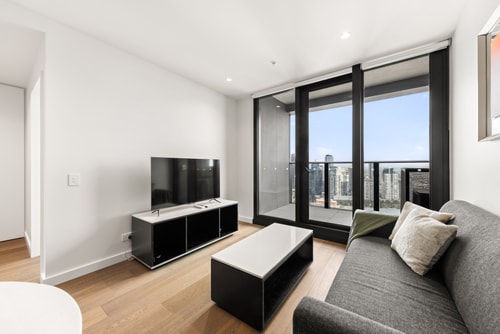 Convenient One Bedroom Apartment in Docklands 5 Serain Residences