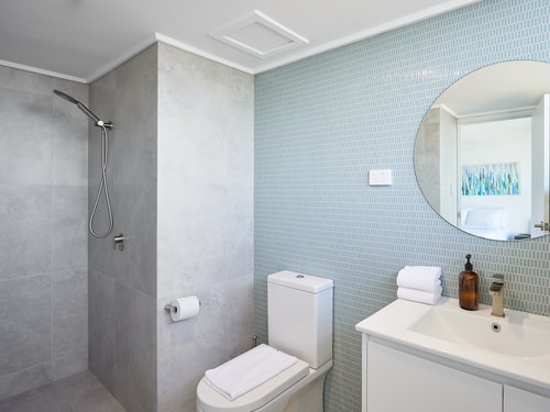 Tw0 bedroom Sea view&beach side Apartment Surfers 7 Serain Residences