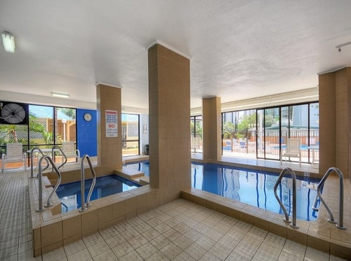 Tw0 bedroom Sea view&beach side Apartment Surfers 11 Serain Residences