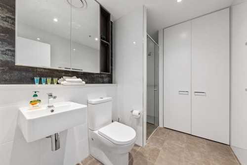 Lovely 1 bedroom rental apartment in Chatswood 8 Serain Residences