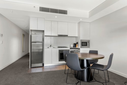 Lovely 1 bedroom rental apartment in Chatswood 4 Serain Residences