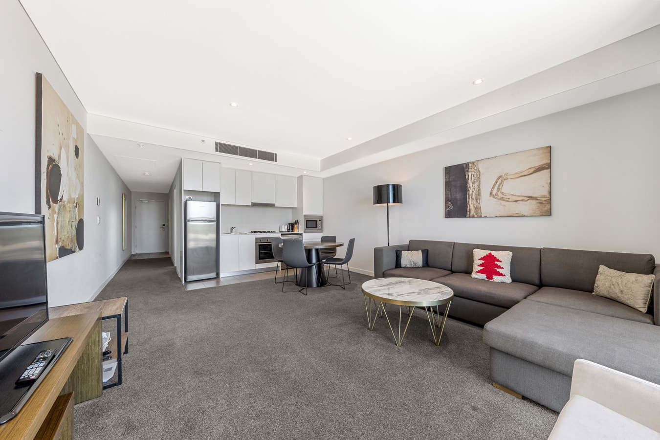Lovely 1 bedroom rental apartment in Chatswood 6 Serain Residences