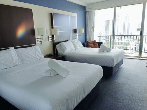 Convenient 2 double bed studio in Surfers 2 Serain Residences