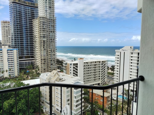 Convenient 2 double bed studio in Surfers 1 Serain Residences