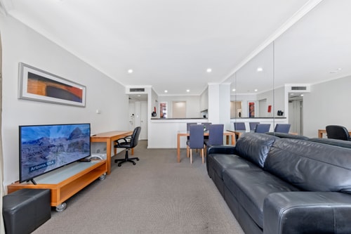 One Bedroom Apartment Near Opera House & Bridge 0 Serain Residences