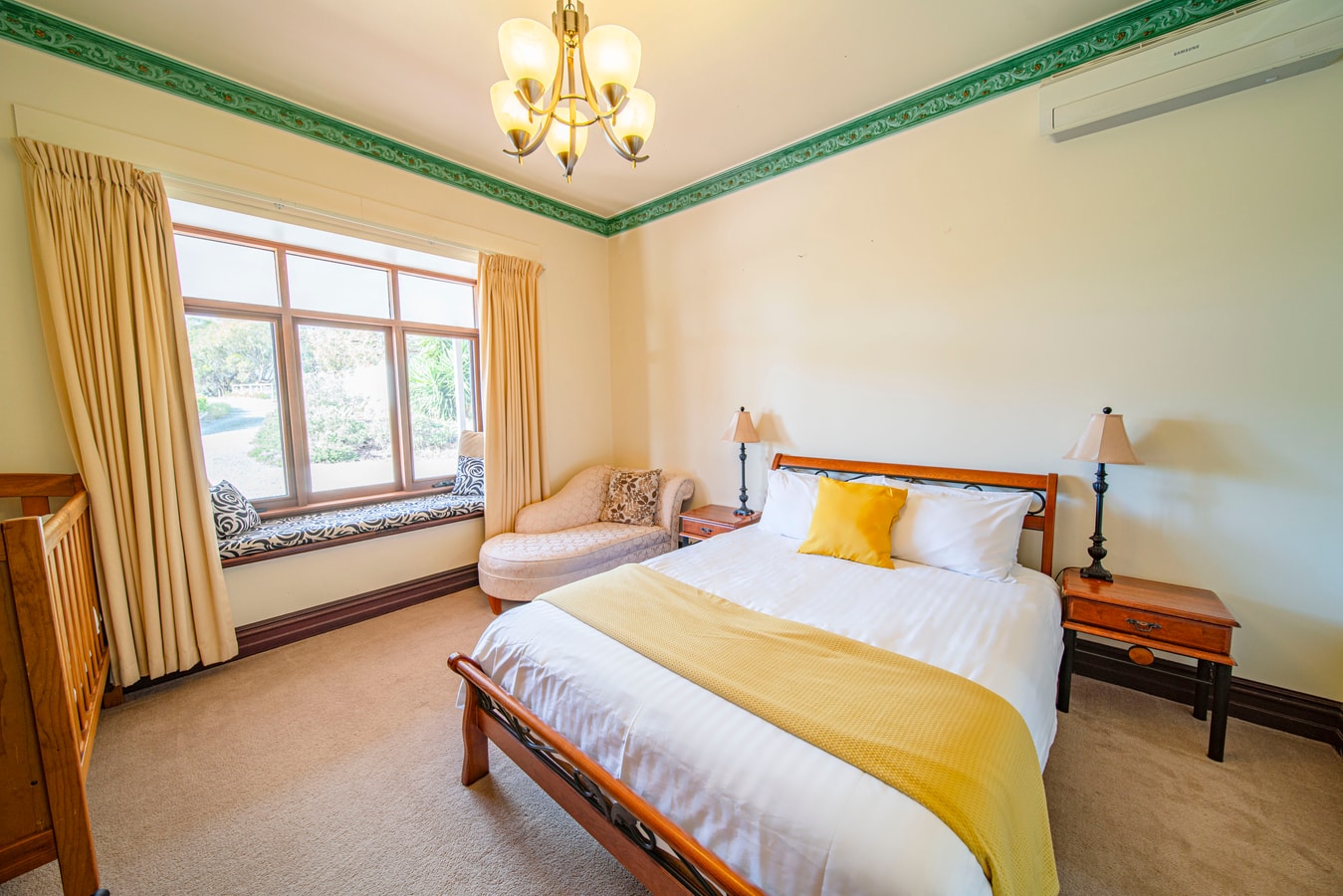 Condor Estate Spacious with Vineyard & Fireplace 15 Serain Residences