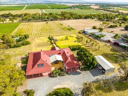 Condor Estate Spacious with Vineyard & Fireplace 32 Serain Residences