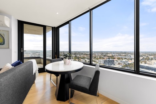 Convenient Located 1bedroom apartment in St Kilda 10 Serain Residences