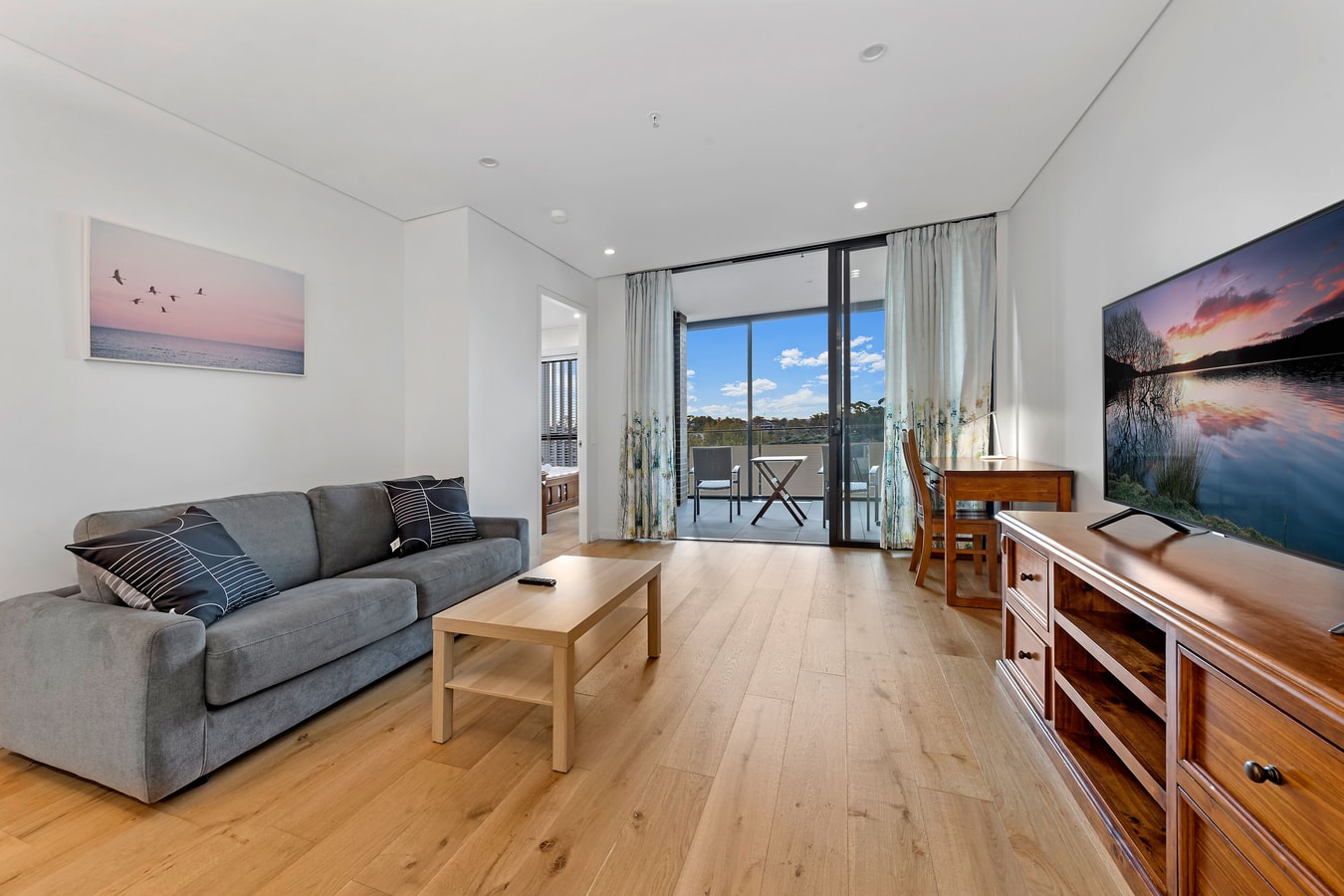 Central location one bedroom in Chatswood Serain Residences