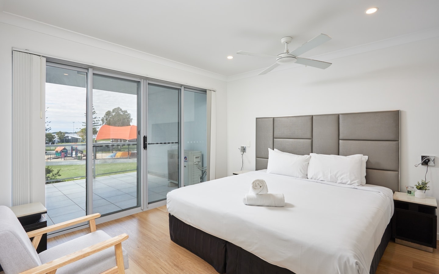 Comfort Two Bedroom Apartment in Heart Southport 2 Serain Residences