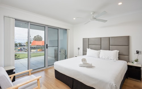 Comfort Two Bedroom Apartment in Heart Southport 2 Serain Residences