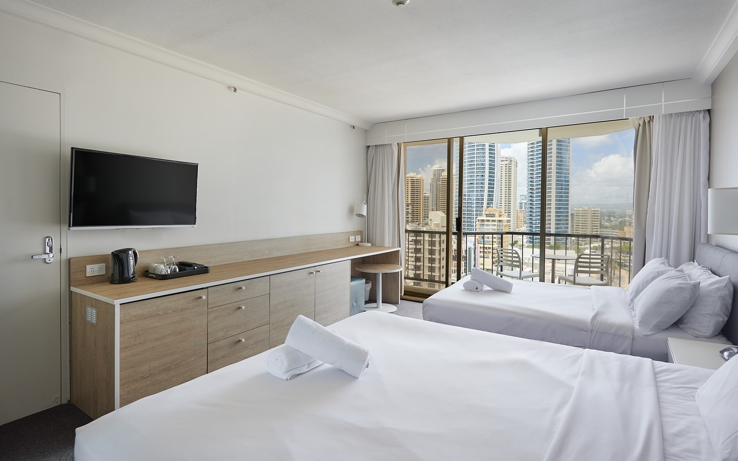 Comfy 2 double bed studio at Great Location 3 Serain Residences
