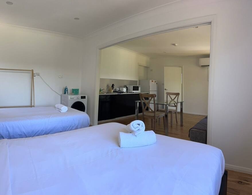 Studio house Unit in Dundas Valley 2 Serain Residences