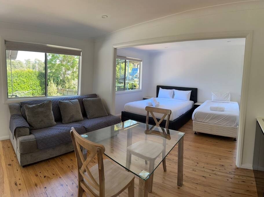 Studio house Unit in Dundas Valley 1 Serain Residences