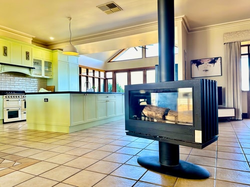 Condor Estate Spacious with Vineyard & Fireplace 3 Serain Residences