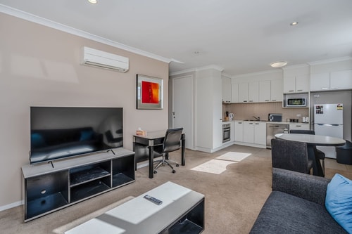 Cozy One Bedroom Apartment in Centre Braddon 2 Serain Residences