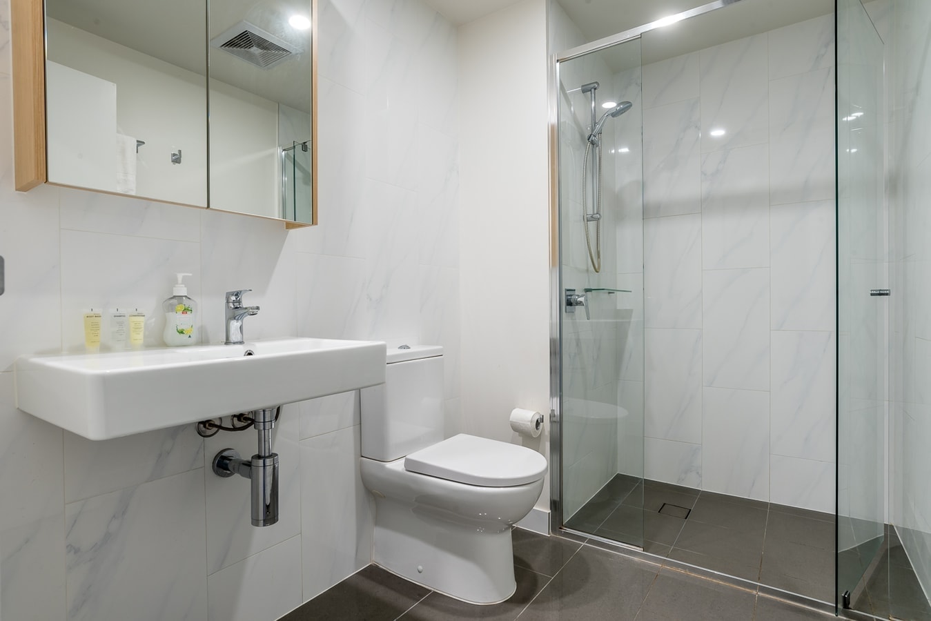 Great Studio 12 Serain Residences