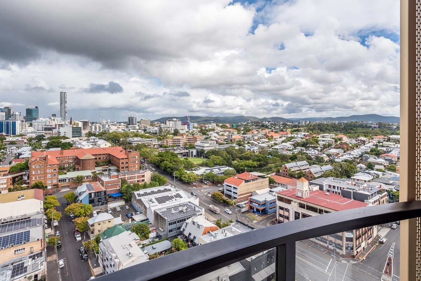 1 Bedroom Apartment with Parking in Valley 8 Serain Residences