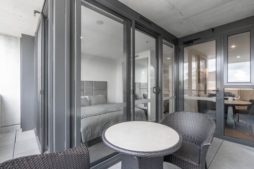 2 bedroom apartment  1 min walk to Canberra Centre 4 Serain Residences