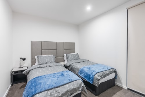 2 bedroom apartment  1 min walk to Canberra Centre 2 Serain Residences
