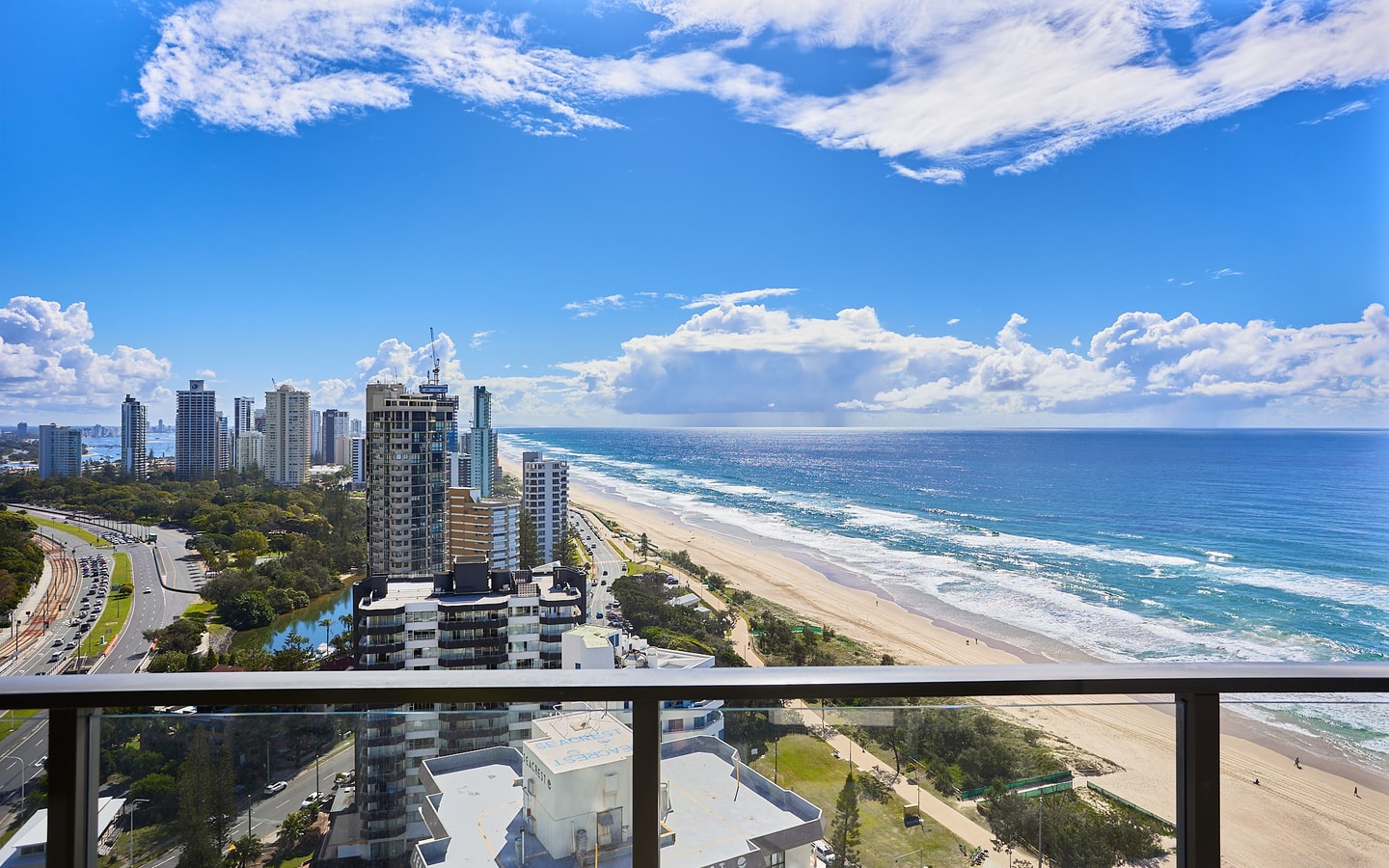 Ocean and Beach View Apartment on Gold Coast 4 Serain Residences