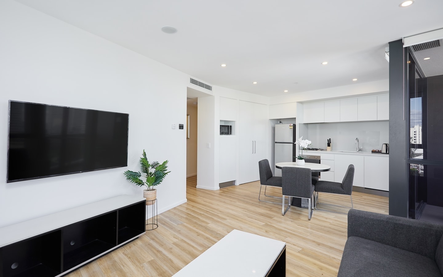 Great Studio 13 Serain Residences