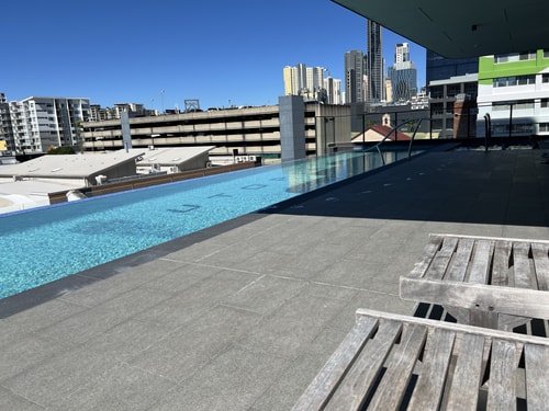 Cozy Two bedroom Apartment with Parking 11 Serain Residences