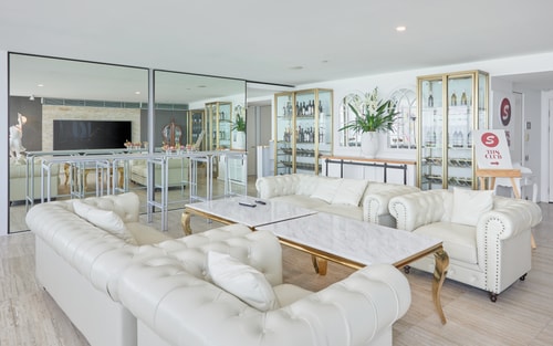 Spectacular OceanView Sub-Penthouse CentralSurfers 5 Serain Residences
