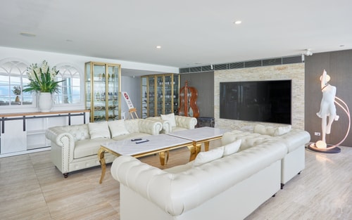 Spectacular OceanView Sub-Penthouse CentralSurfers 4 Serain Residences