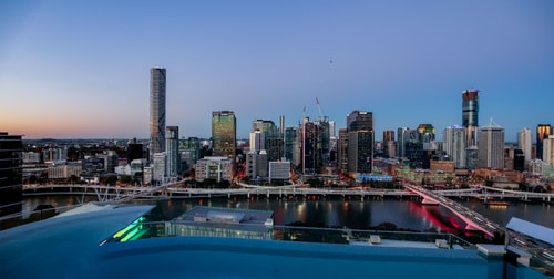 Modern Style River View 2Bedroom  Apt + Parking 20 Serain Residences