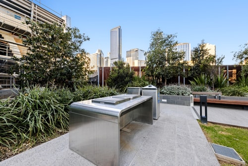 Convenient One Bedroom Apartment in Docklands 31 Serain Residences
