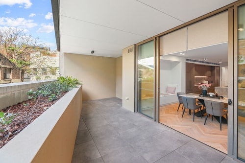 The Sandringham Townhouse in Sydney CBD Hyde Park 25 Serain Residences