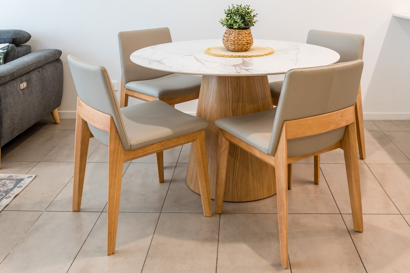 City-Center Cozy 2BDR Apartment with Parking 15 Serain Residences