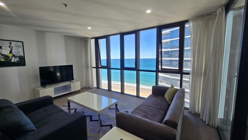 Level 23 1BR | Steps to Surfers Beach | 4 Guests 5 Serain Residences