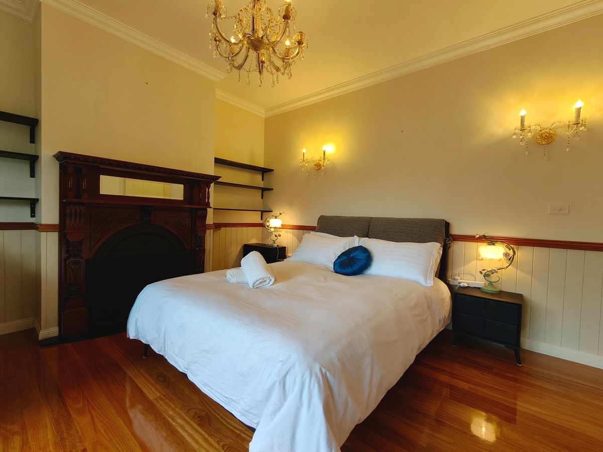 4BR Upper House Close to Blue Mountains Highlights 31 Serain Residences