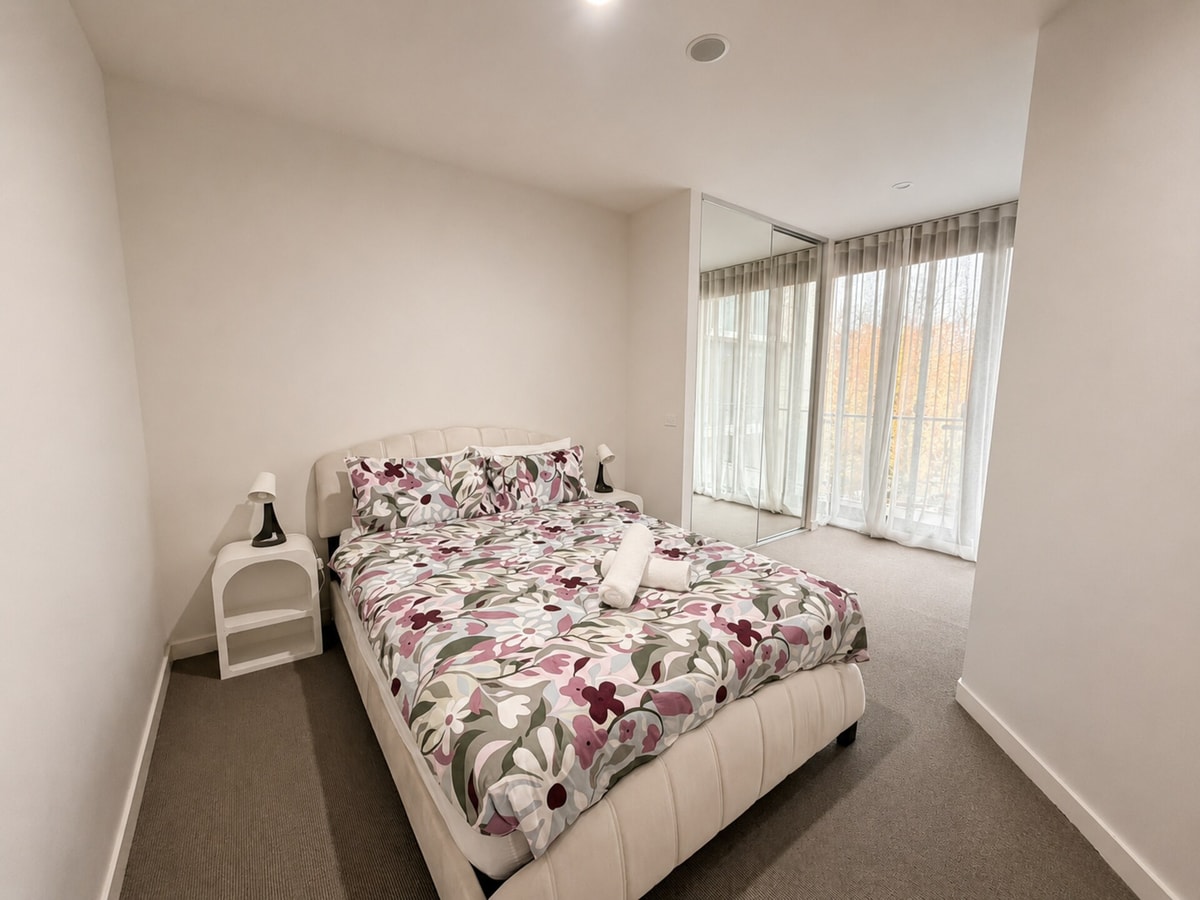 7Min to Canberra Centre | Modern 1BR Apt w/Parking 1 Serain Residences