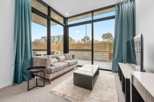 Fresh 2BR Stay | Parking | 7min Walk to Tram 5 Serain Residences