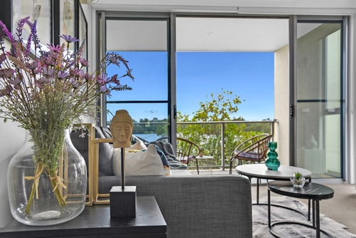 Water View Modern Three-level Townhouse in Carrara 5 Serain Residences