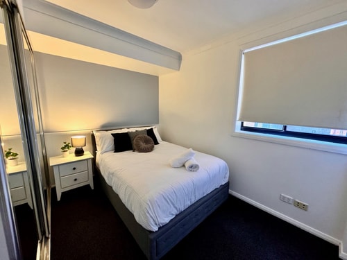 Modern 2Bdr Apt 7mins to Paramatta Train Station 2 Serain Residences
