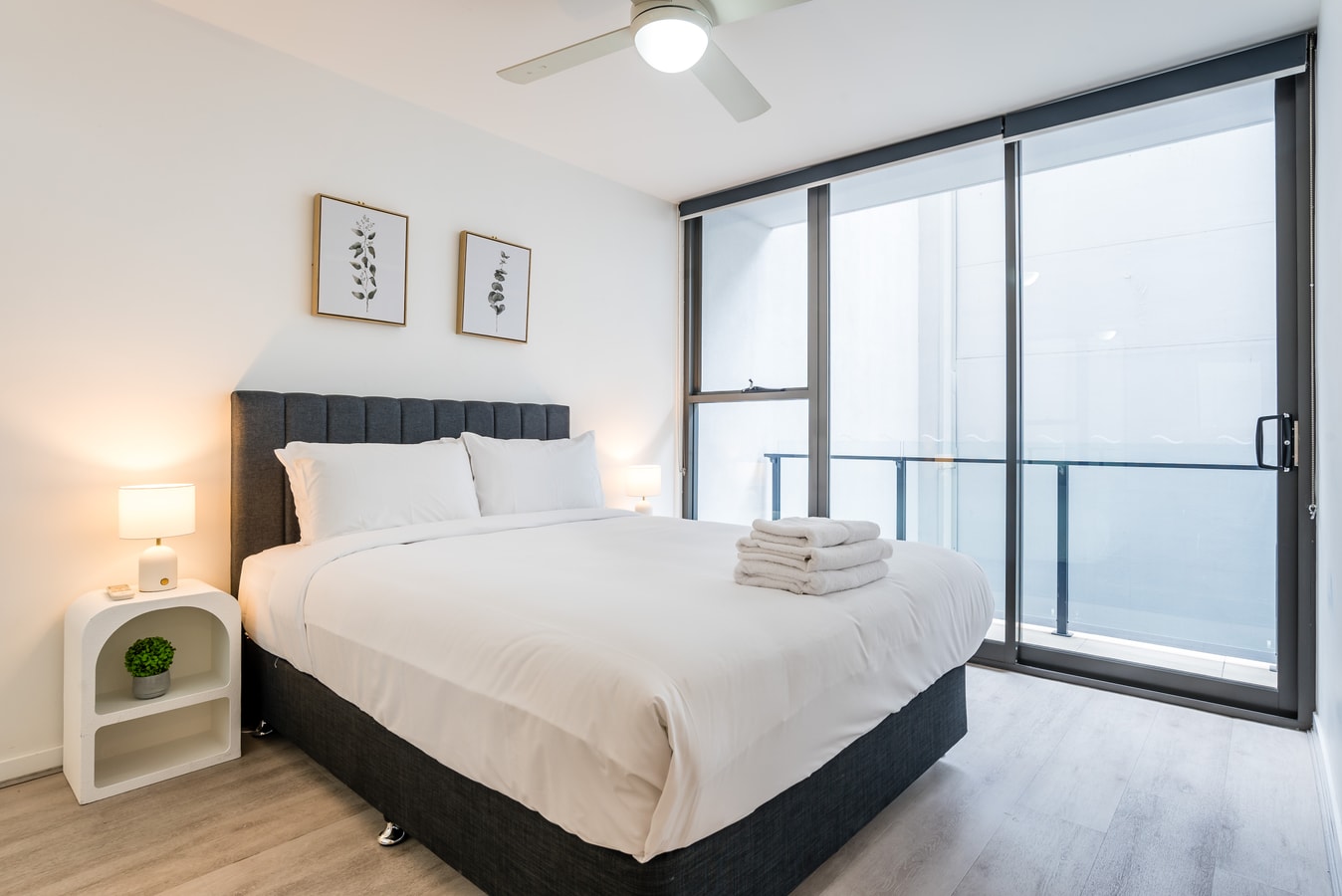 City-Center Cozy 2BDR Apartment with Parking 21 Serain Residences