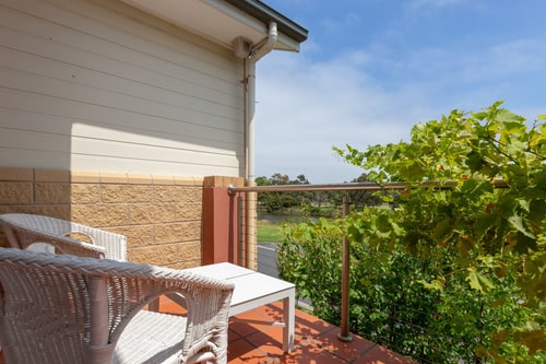 3 bedroom Townhouse next to River East Melbourne 19 Serain Residences